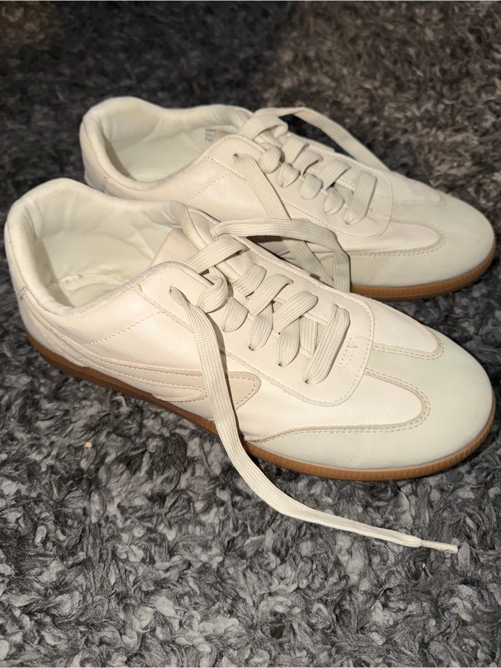 Women’s Dolce Vita Shoes . Size: 10 US